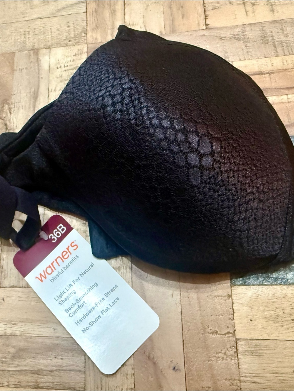 NWT Warner’s Blissful Benefits Back-Smoothing Wireless Bra - Black - 36B